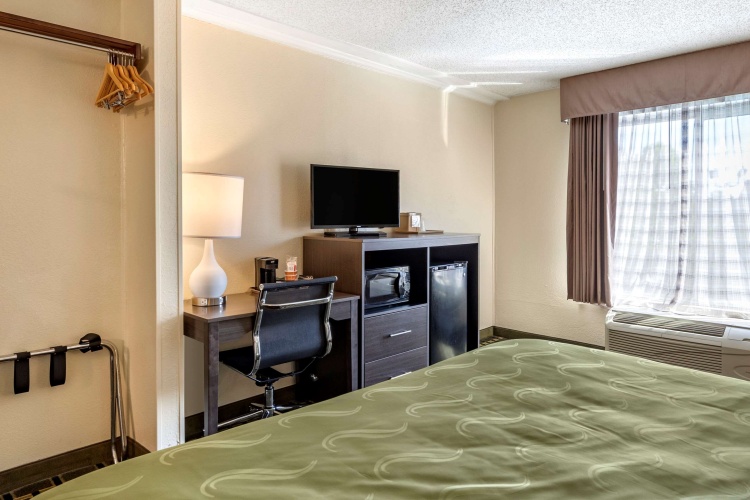Quality Inn photo 7