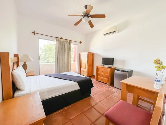 2 Bedrooms Standard Family room
