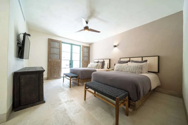 Superior Quadruple room