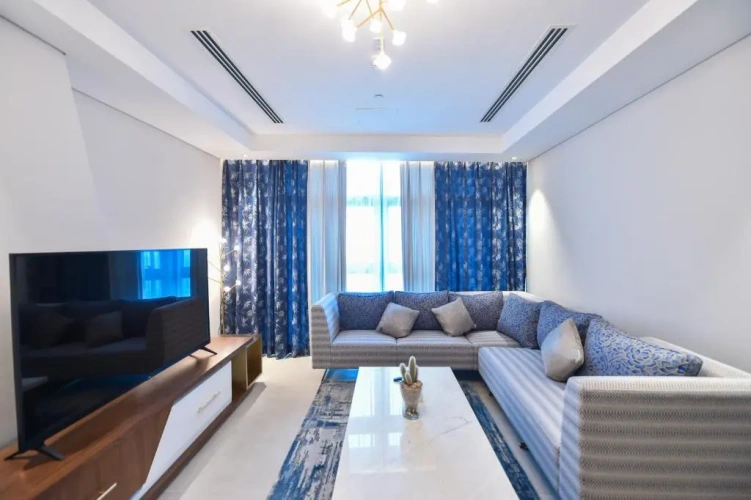 1 Bedroom Apartment with city view