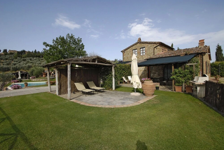 Nest in Chianti