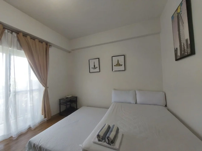 Economy Studio