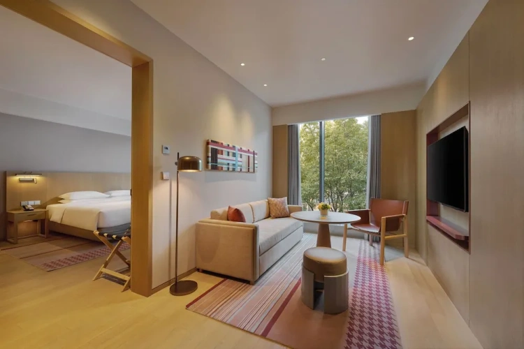 Double Suite