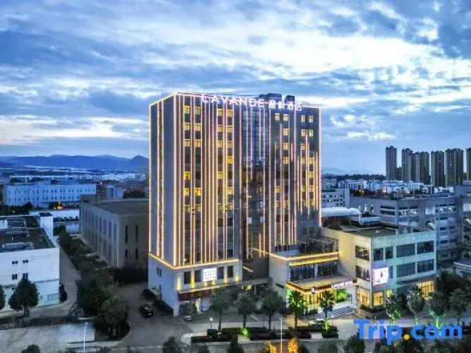 Lavande Hotel (Kunming Majinpu Branch)
