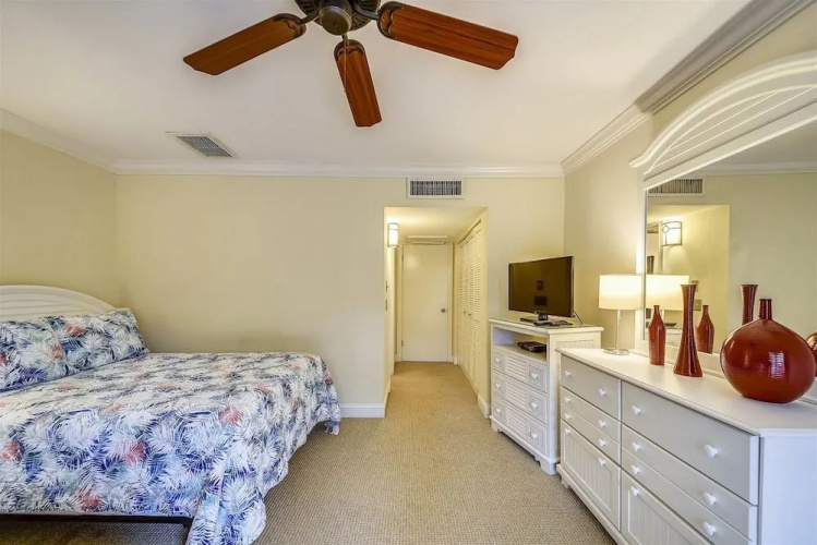 Ocean Cove 835