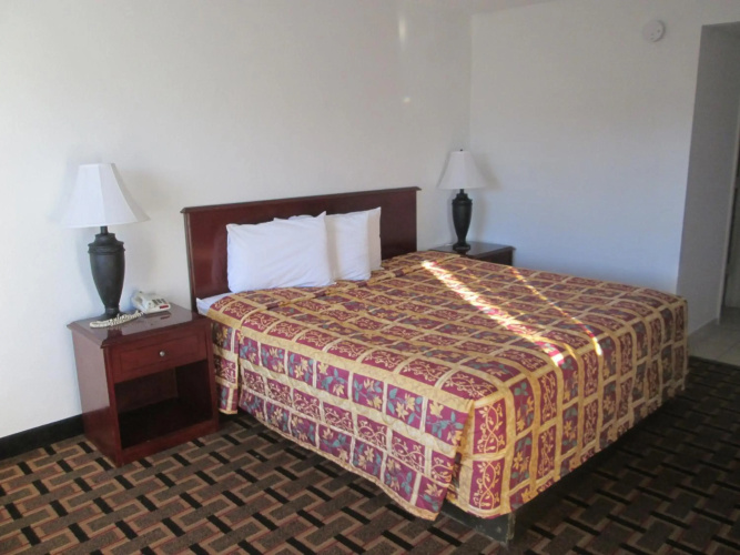 Budget Inn