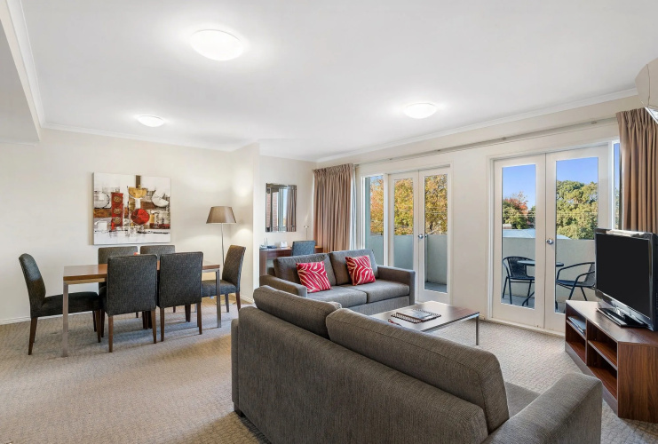 MainStay Suites Kew