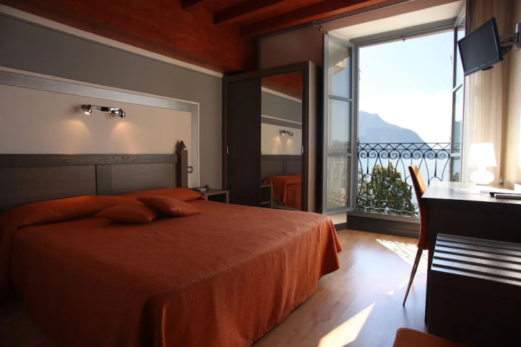 Hotel Miralago