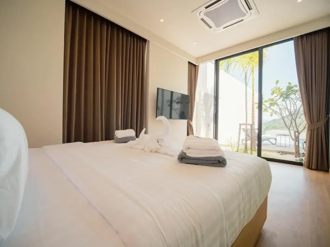 Elegant Aileen 3 Bedroom Pool Villa Naithon
