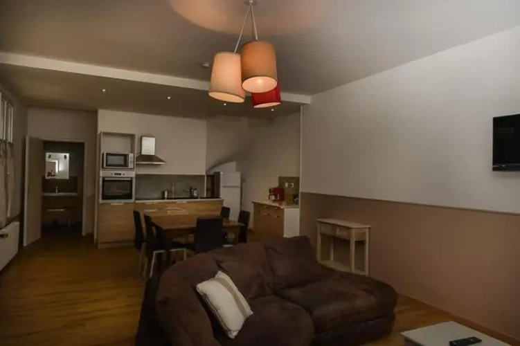 2 Bedrooms Cottage