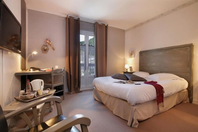 Logis Hôtel Médiéval, Montélimar Nord