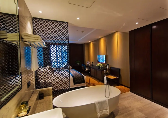 Superior Double room with courtyard view
