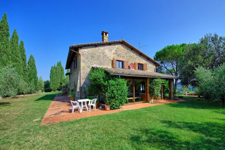 3 Bedrooms Villa