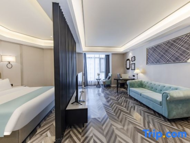 Deluxe Double Suite