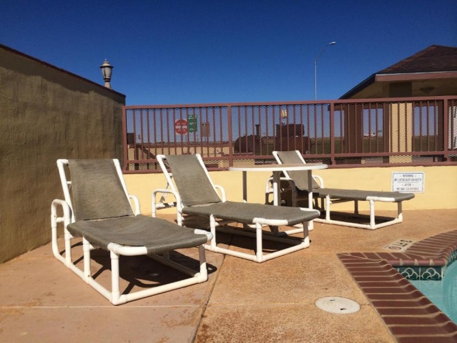 Cotulla Executive Inn
