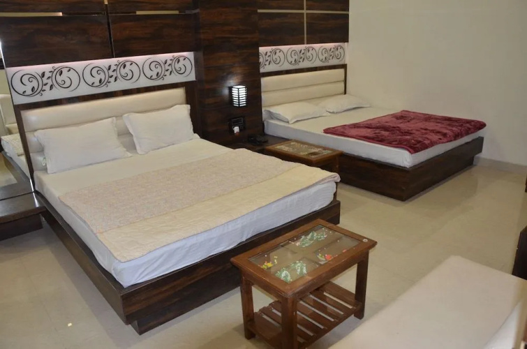 Anjali Mahal Hotel