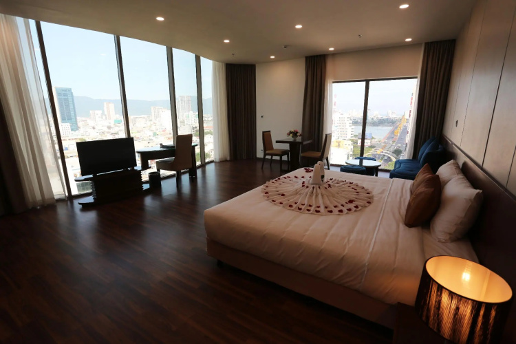 Mitisa Hotel Da Nang - Near Dragon Bridge