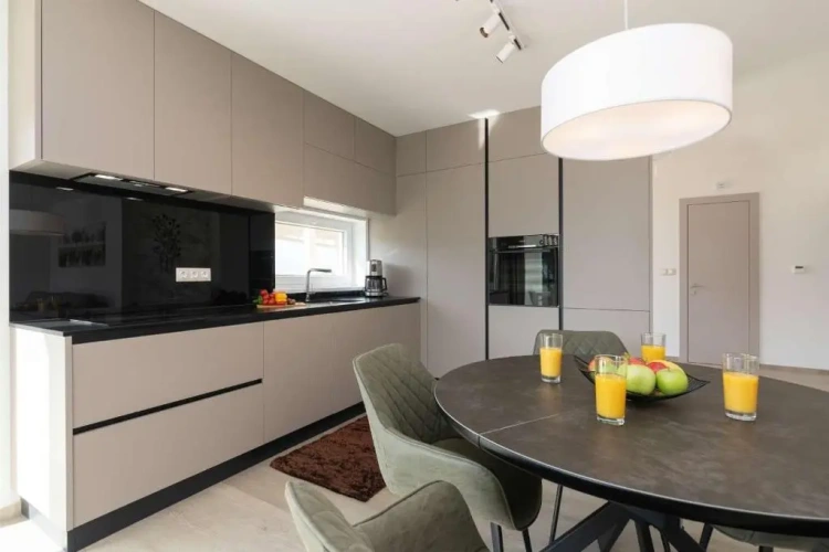 3 Bedrooms Villa