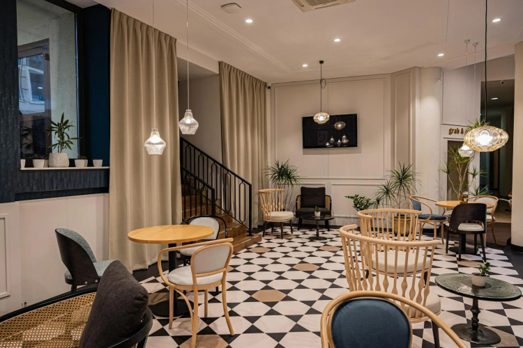 Patio Hotel