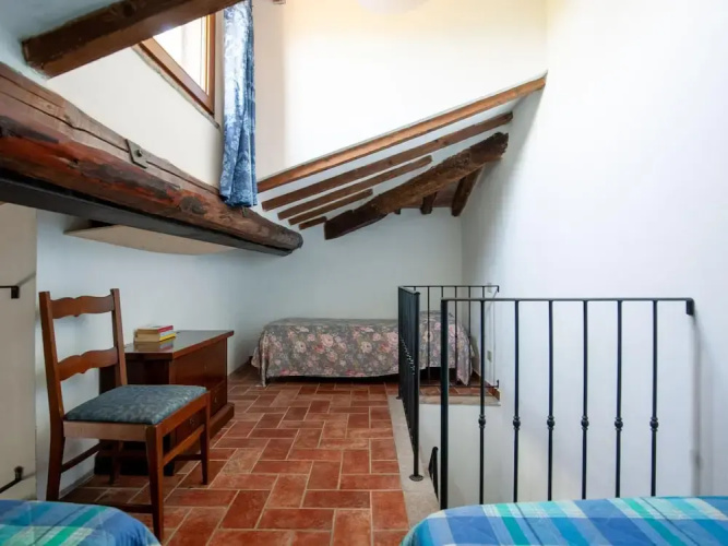 Apartment in Tuscany With Pool & BBQ