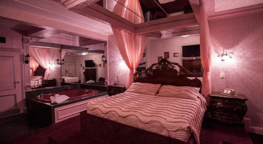 Feather Nest Inn