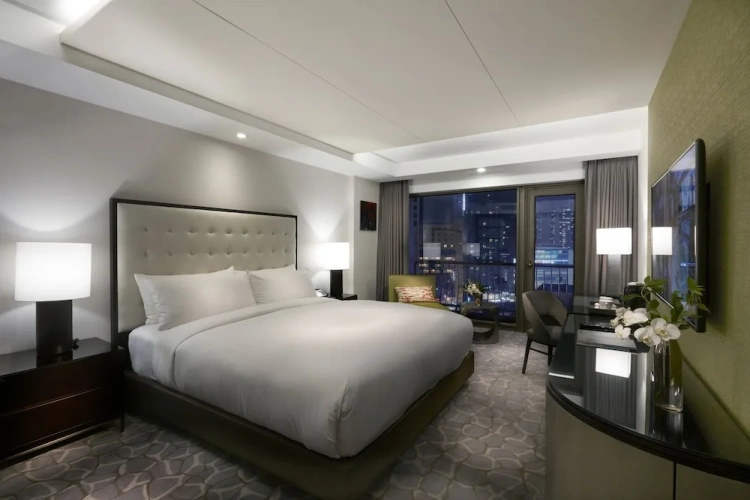 Executive Double room with balcony and with city view