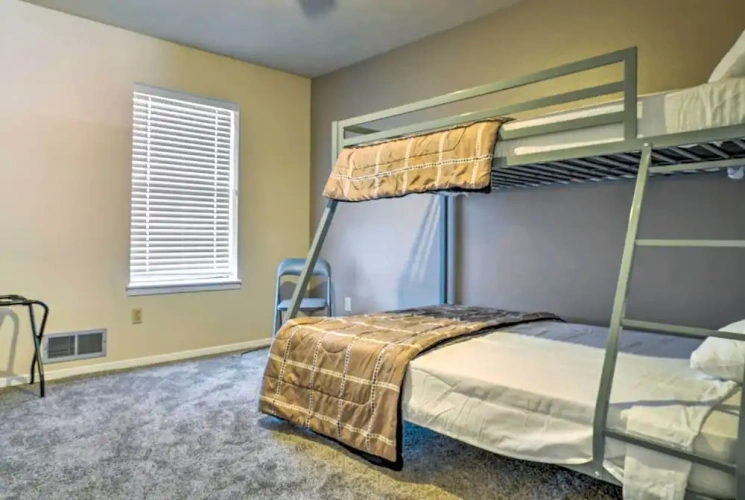 3 Bedrooms Cottage