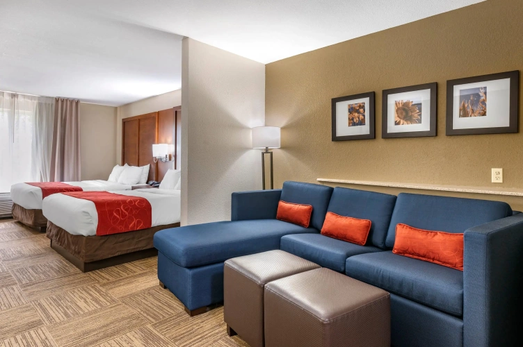 Quadruple Suite