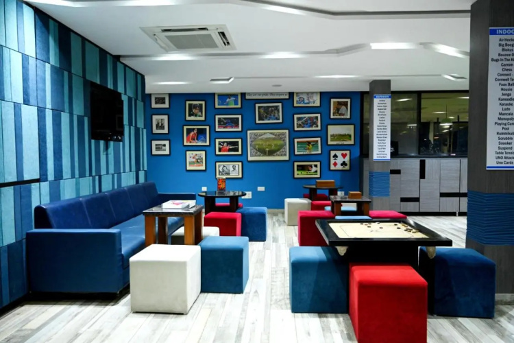 Neonz Resort & Club