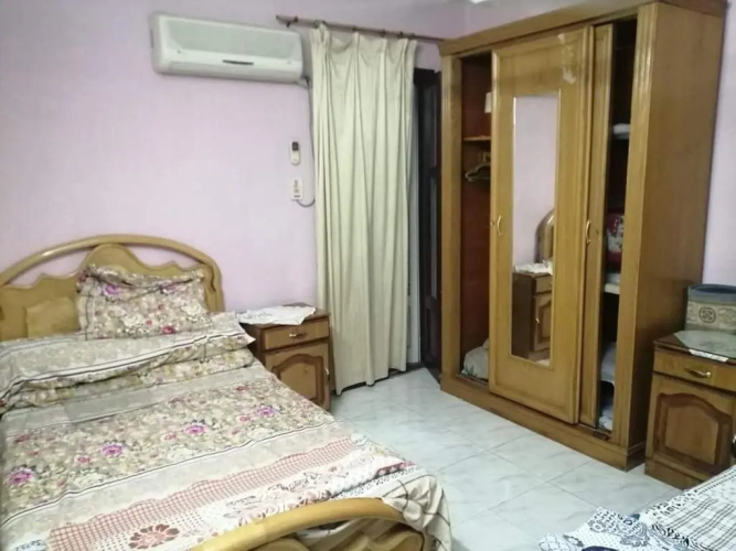 apartment 45 St.
