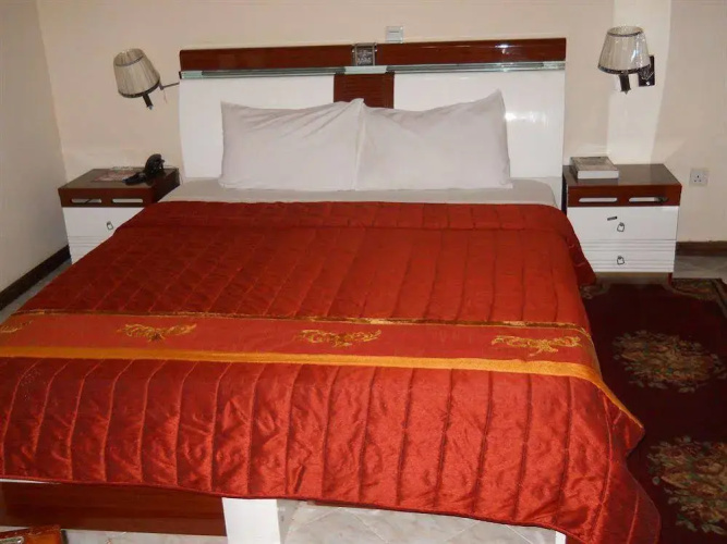 Aristocrat Hotel