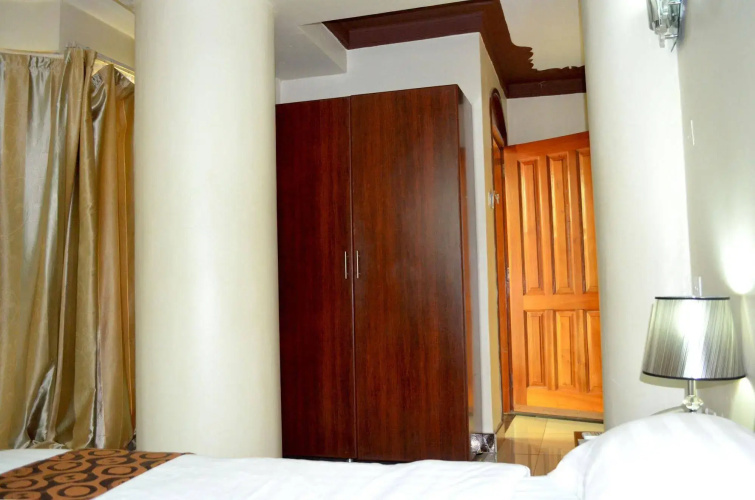 Mt. Zion Hotel