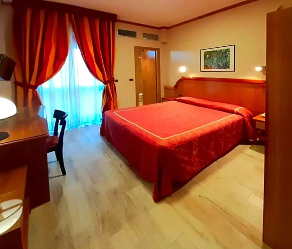Classic Triple room with balcony and with view