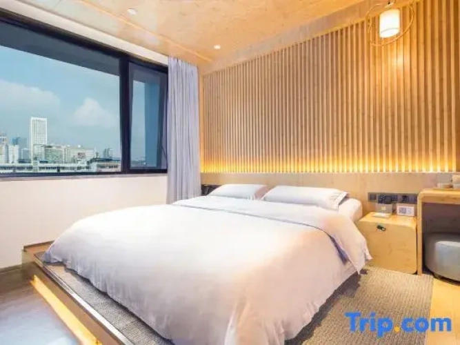 Standard Double room with river view