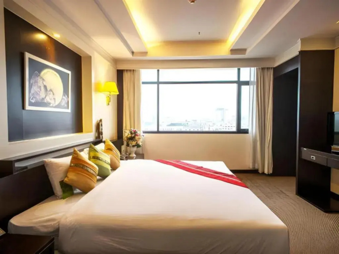 Ayutthaya Grand Hotel