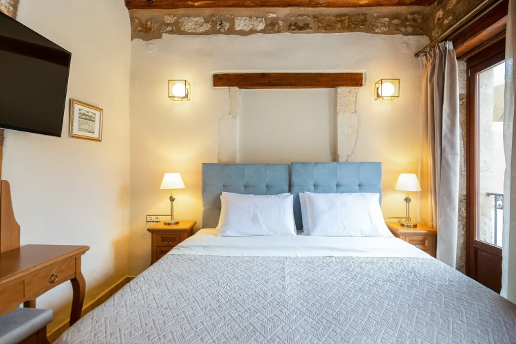 Phaedra Suites