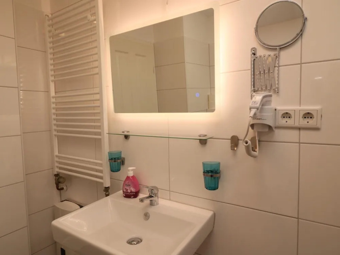 Essen Apartment Retreat