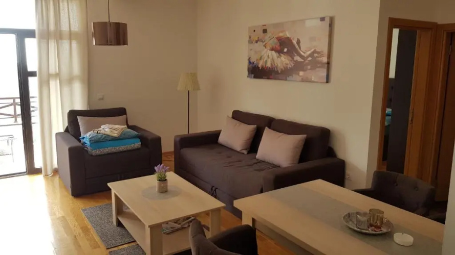 Apartment C2 Dvori