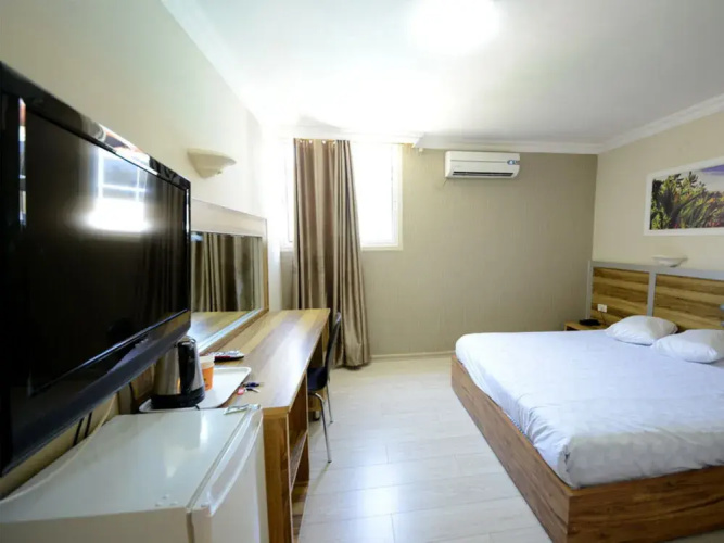 Be Center Hotel