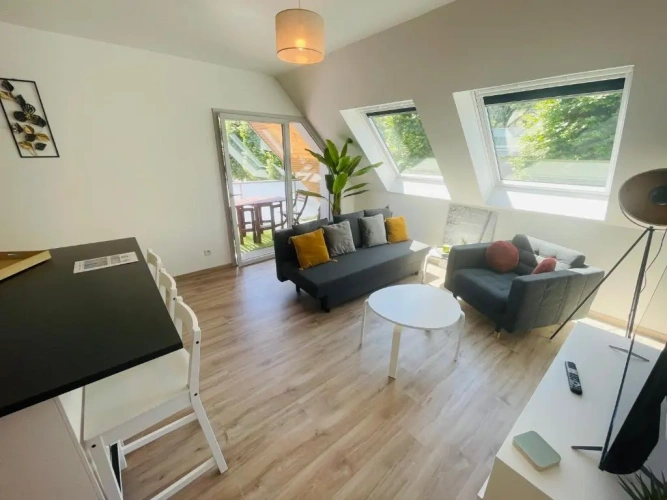 2 Bedrooms Apartment