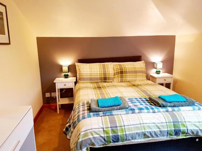 2 Bedrooms Apartment