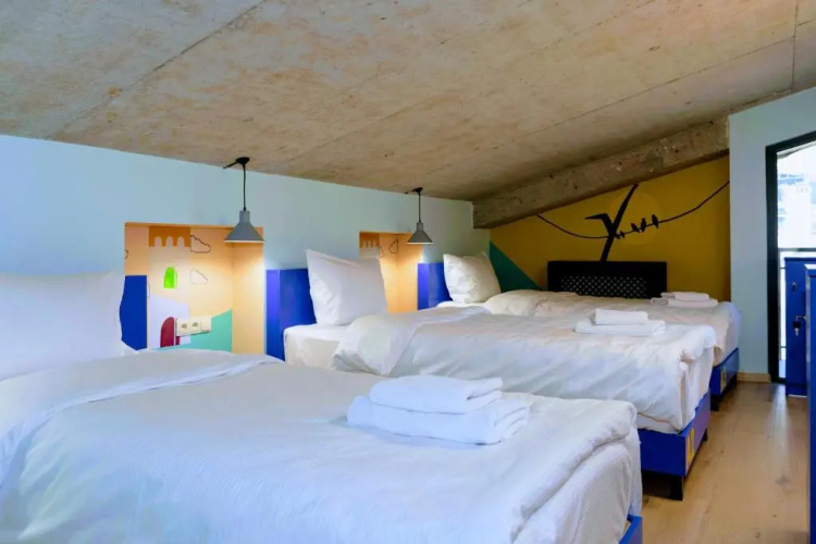 Paliani Hostel