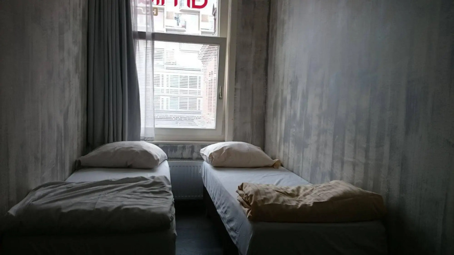 Amigo Hotel - Hostel