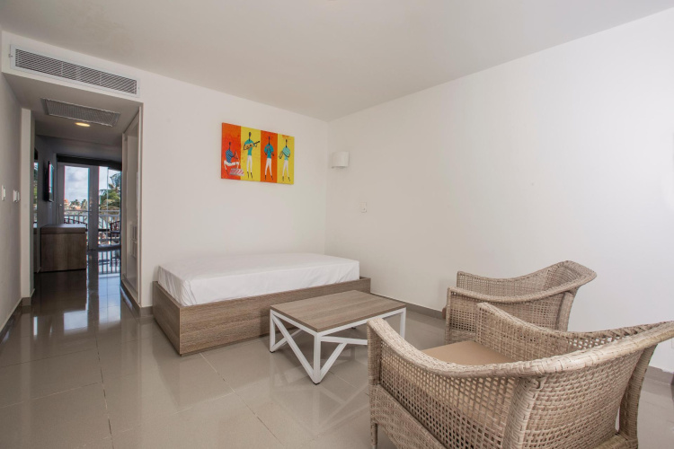 Decameron Maryland photo 12