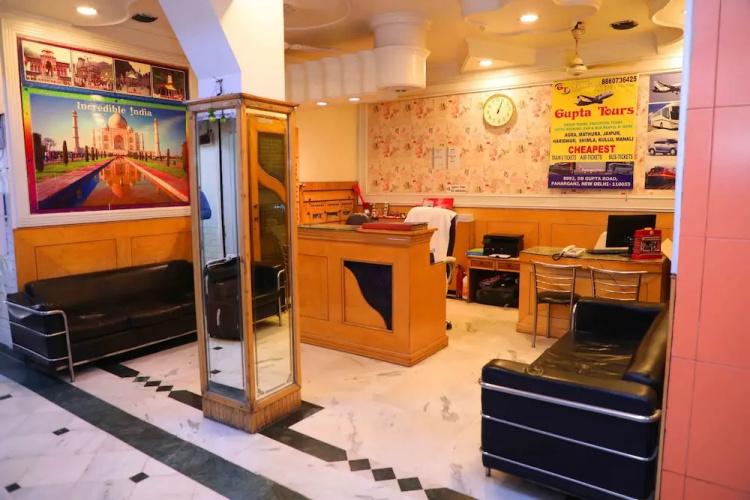 Hotel Kumar Palace
