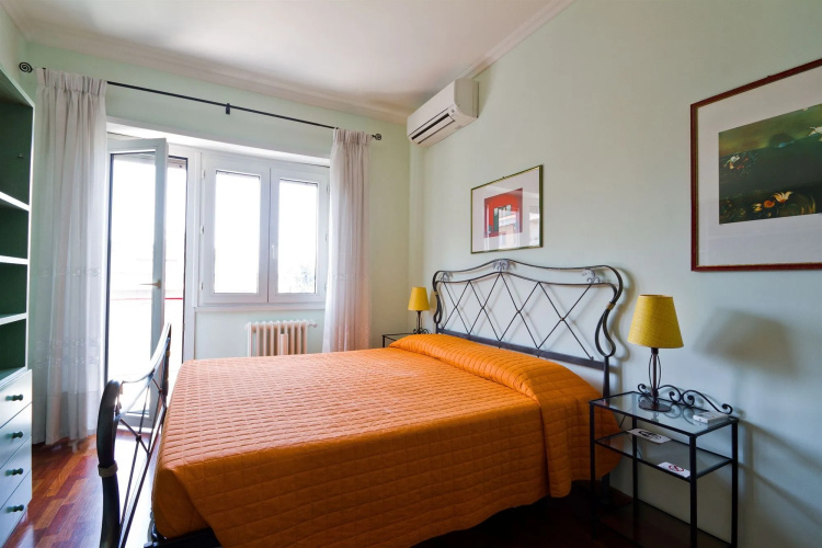 B&B Roma Appia Davila 25