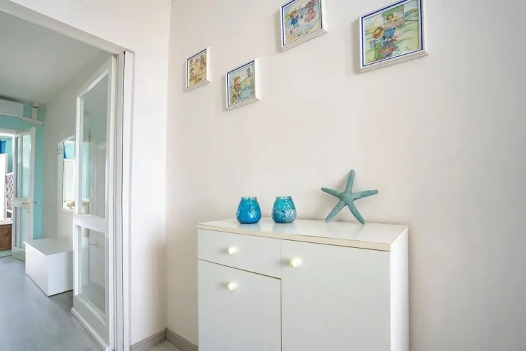Riva Di Mare Apartment Near The Sea