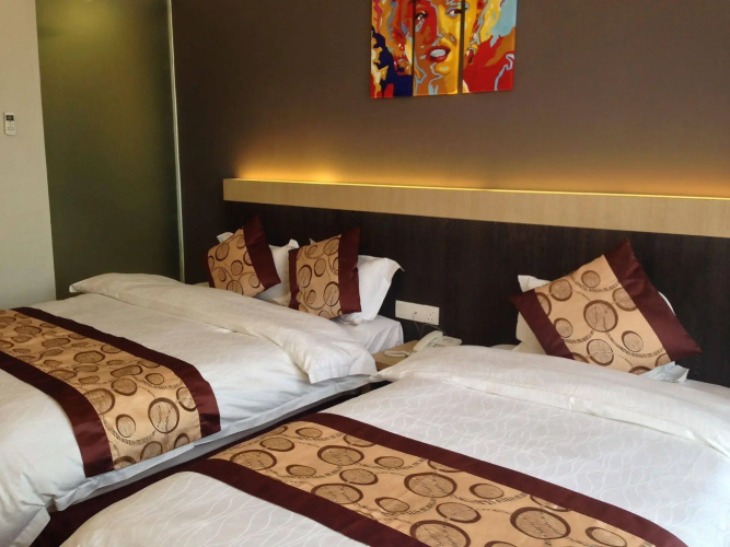 Lot 10 Boutique Hotel