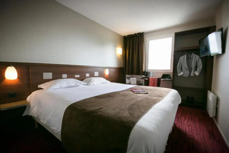 Brit Hotel Rennes - Le Castel