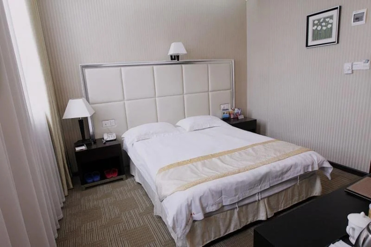 Yifa Business Hotel